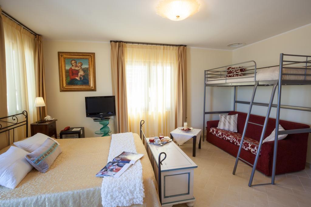 Hotel Caggiari Senigália Exterior foto